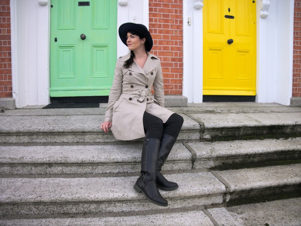 Trenchcoat with Yellow and Green Dublin Doors