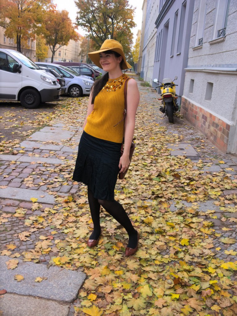 Yellow Fall Outfit