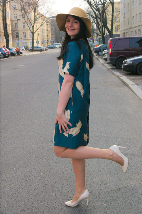 Noa Noa seagreen dress with feather print