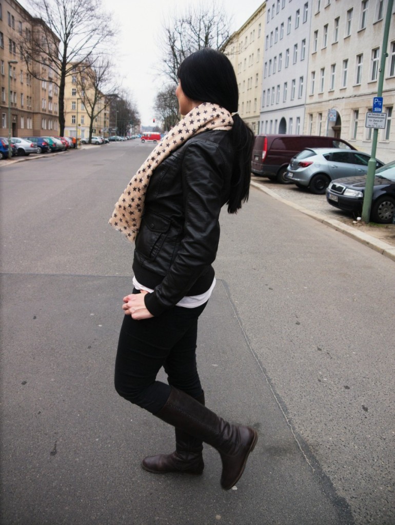dark brown faux leather jacket and star print scarf