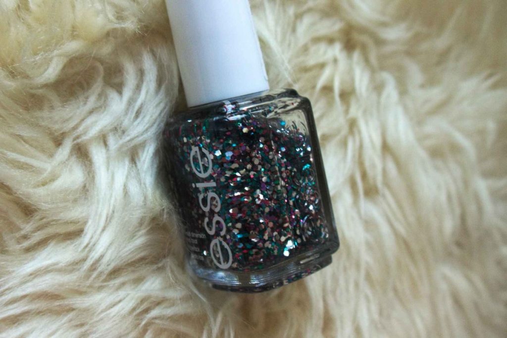 Essie Jazzy Jubilant glitter top coat 1