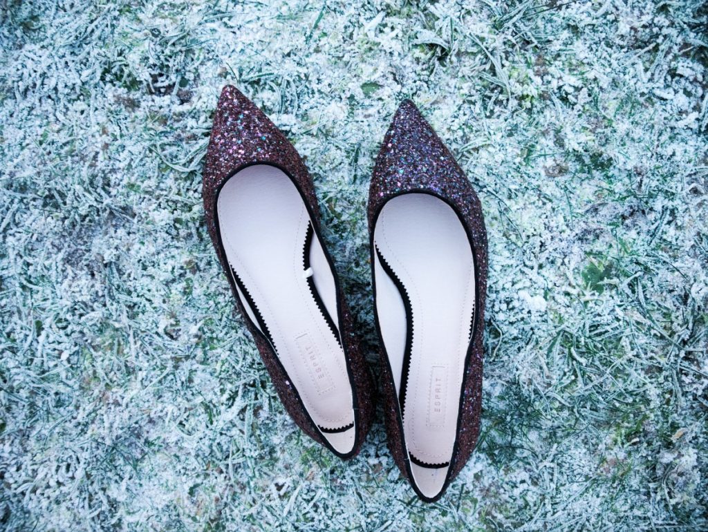 glam pointed flats with glitter