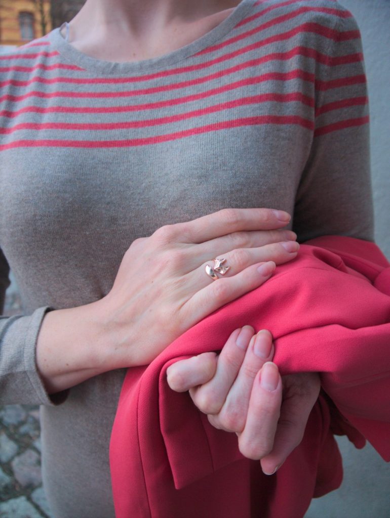 rose gold fox ring and coral blazer and stripes