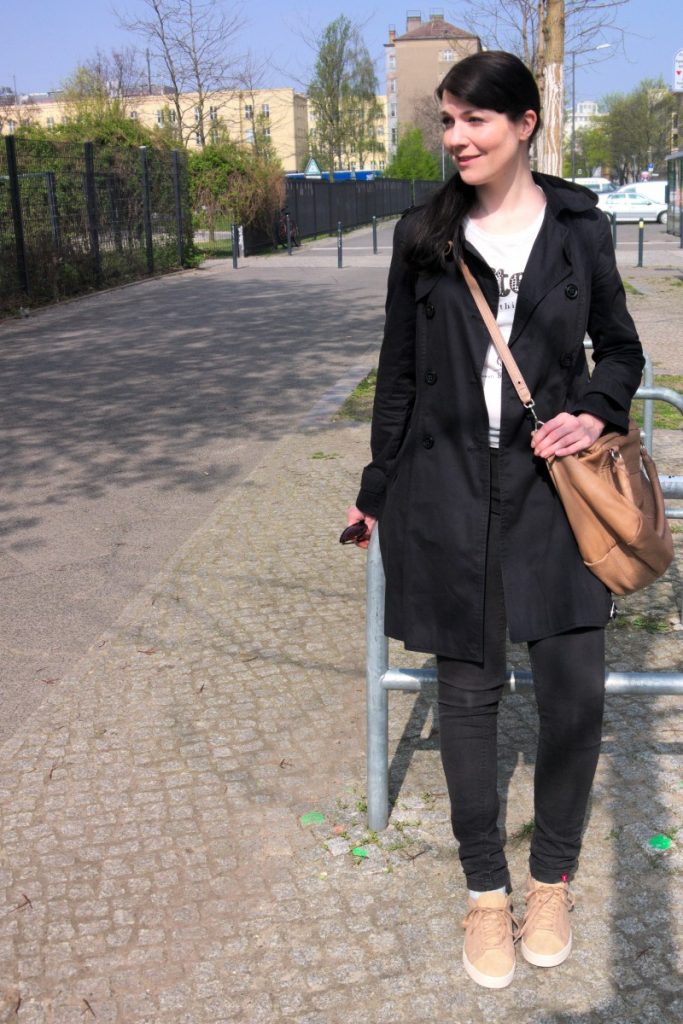 Spring Outfit with Trench, Slogan Tee and Sneakers