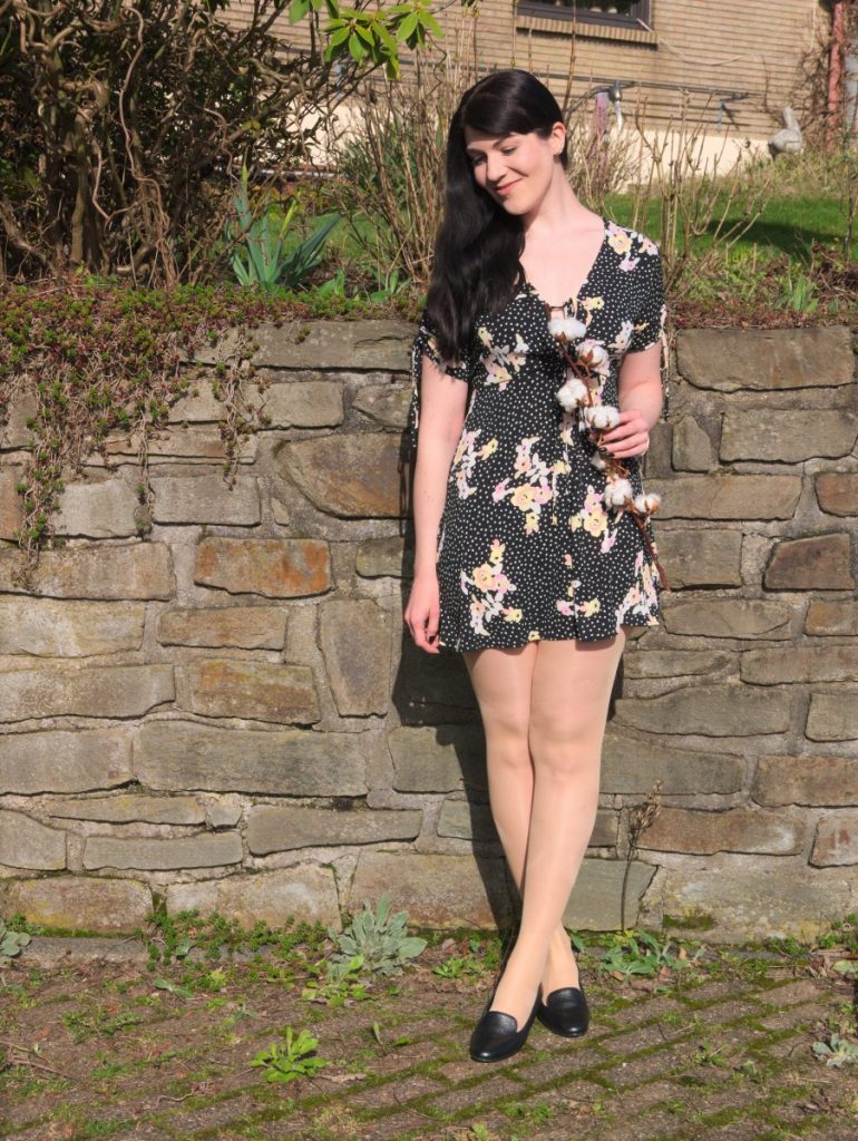 short black and white dots dress with floral print 